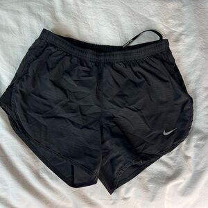 Nike Black Athletic Shorts with Moisture-Wicking Fabric